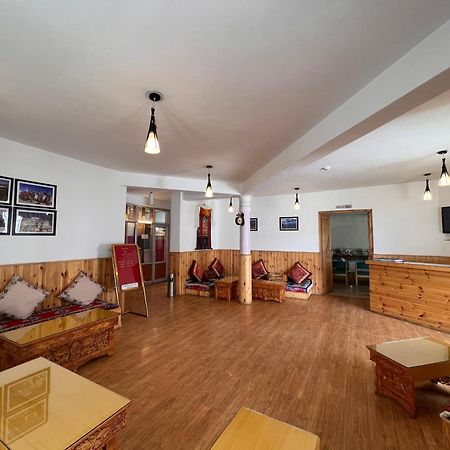 Hotel New Glacier View 列城 外观 照片