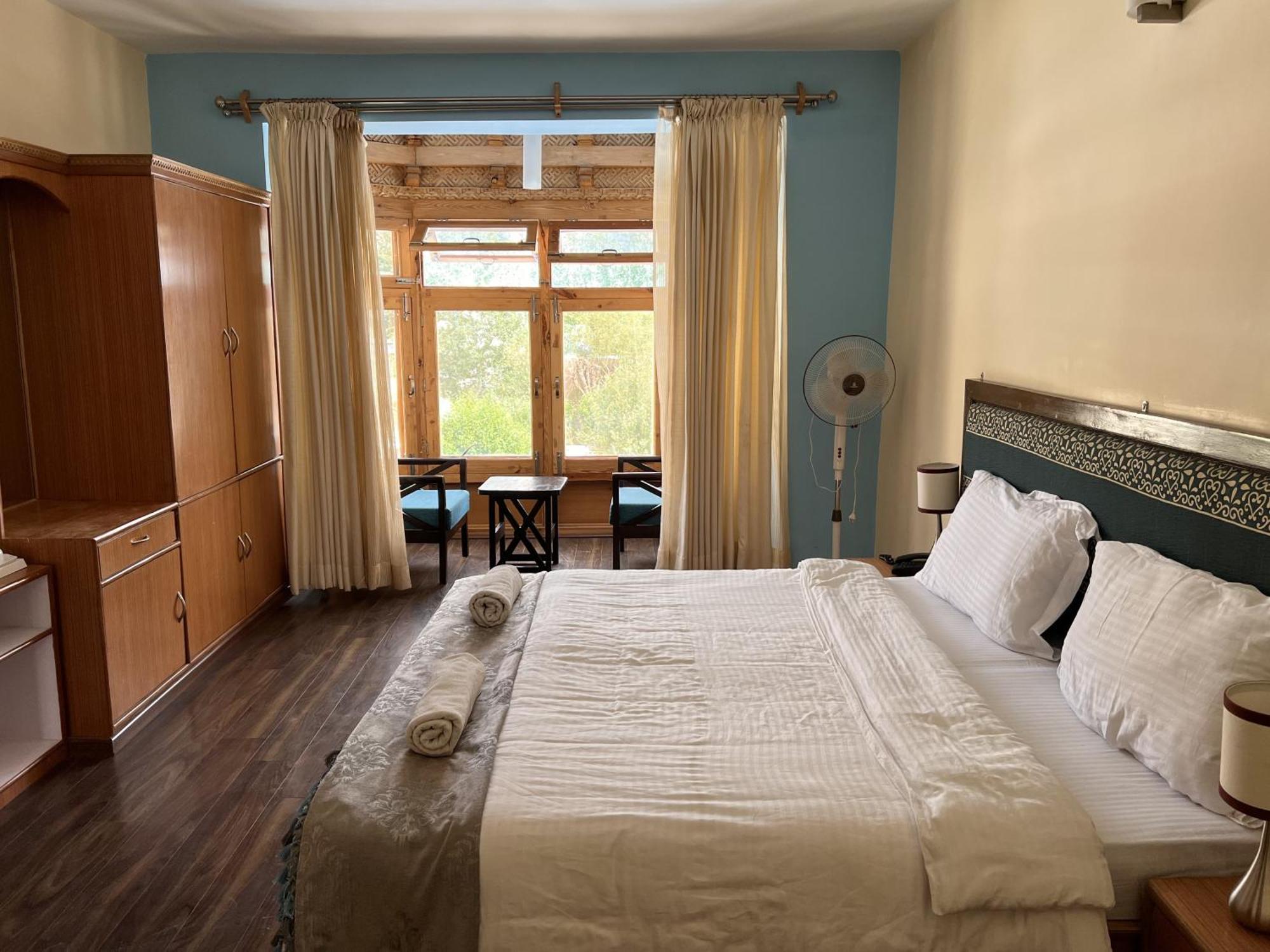 Hotel New Glacier View 列城 外观 照片