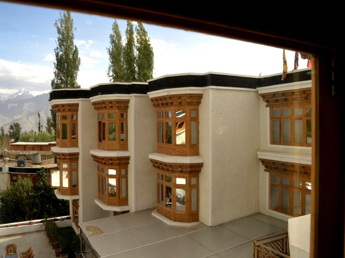 Hotel New Glacier View 列城 外观 照片